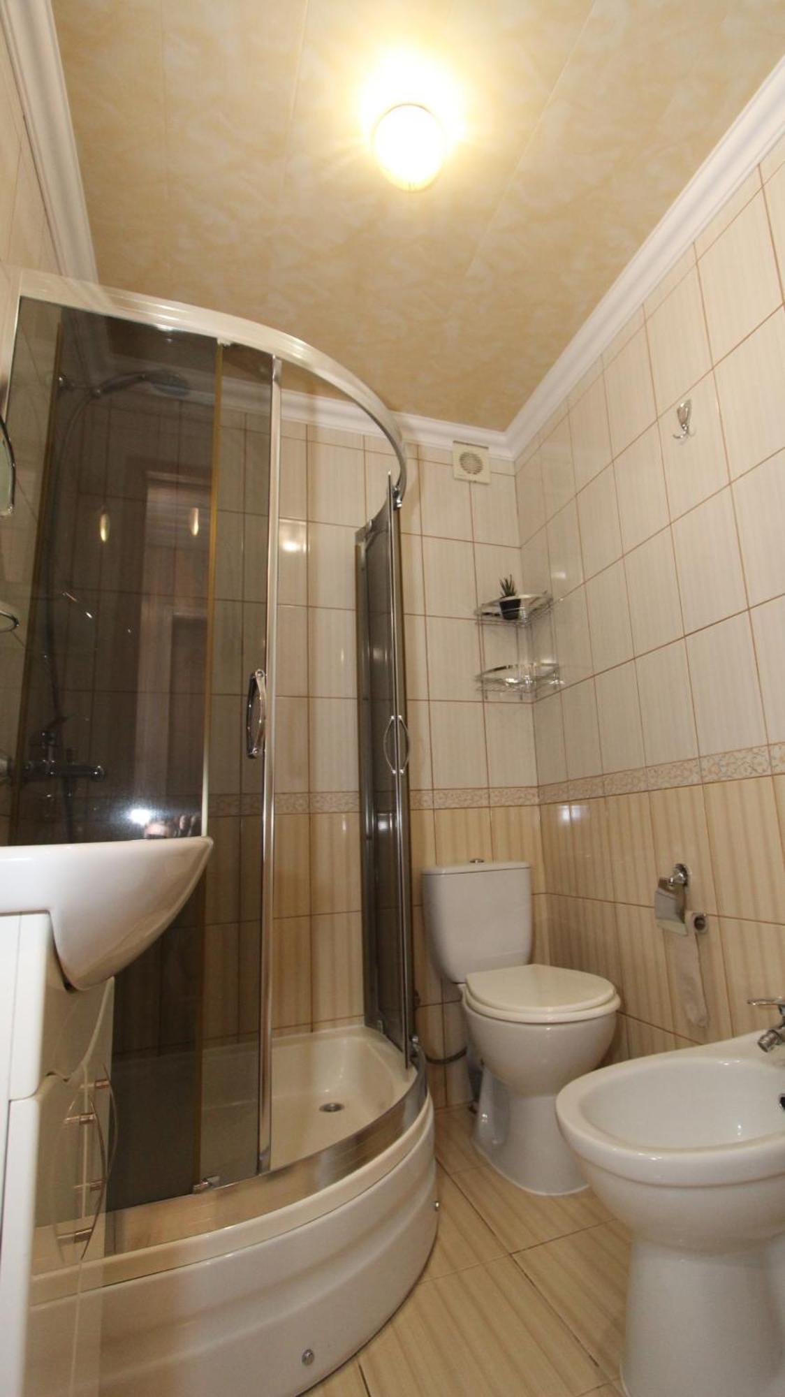 Котедж "Красний Краєвид" Yaremche Ngoại thất bức ảnh